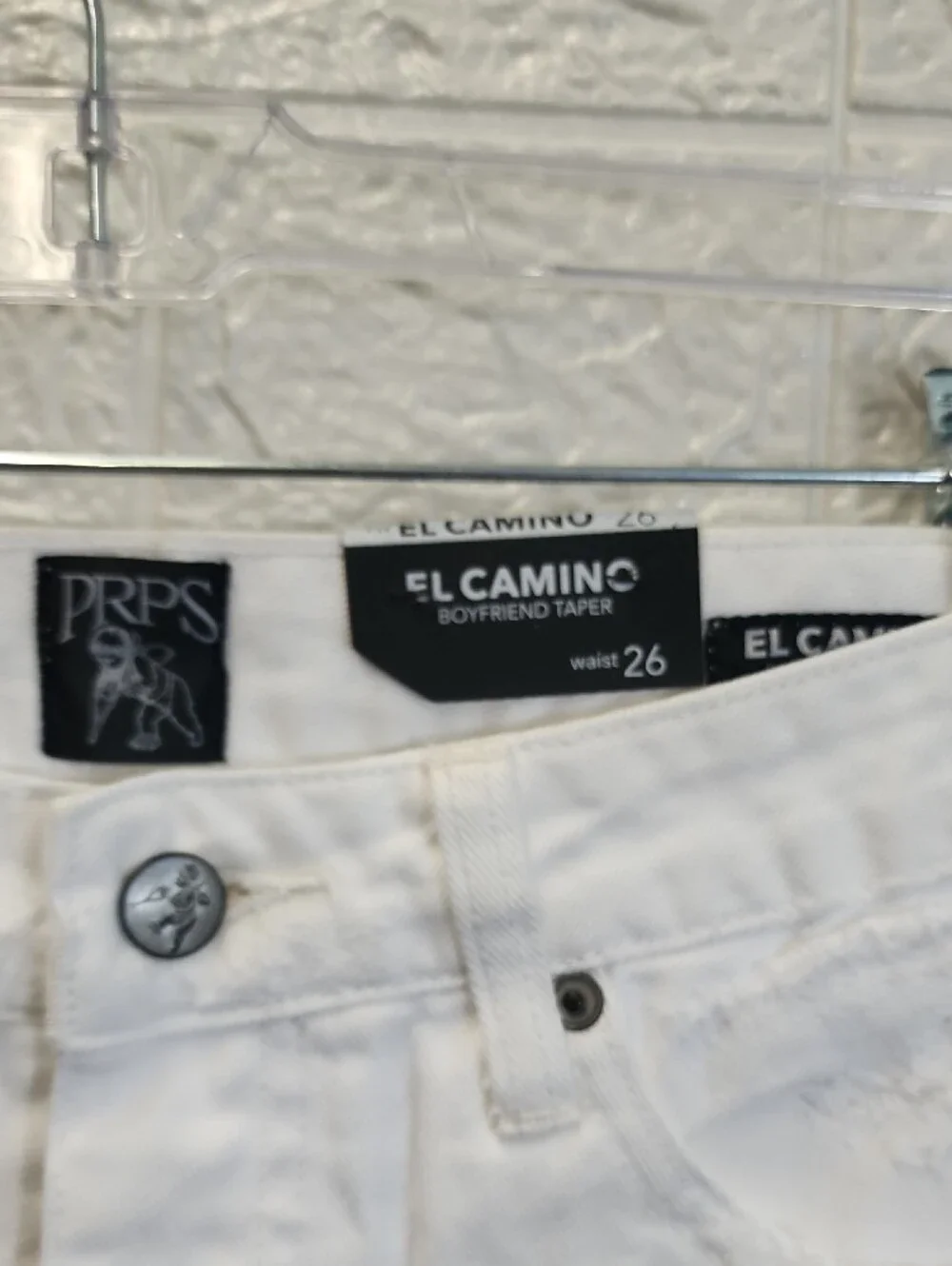 PRPS Women's White Distressed Boyfriend Jeans - Picture 2 of 8